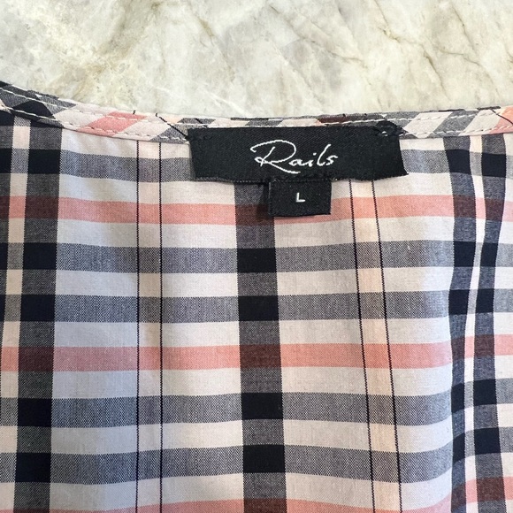 Rails plaid top. Only worn once! Size large. - Picture 3 of 3